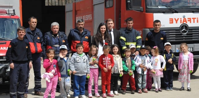 ANAOKULU ÖĞRENCİLERİNE YANGIN EĞİTİMİ