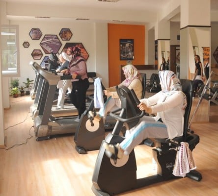 Yenidoğan Spor Merkezine Yoğun İlgi 4