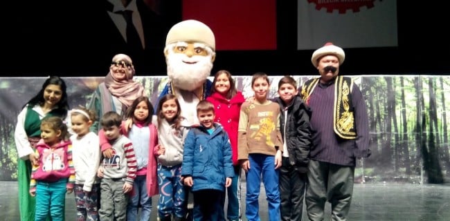 Çocuklarımız 15 Tatil’de tiyatro oyunu ve filmlerle buluşmaya başladı