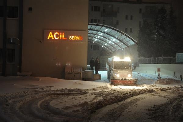 Kar Acil Müdahale Ekipleri Gece Mesaisi 3