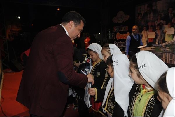 23 Nisan 3. Çocuk Şenliği Halk Oyunları Yarışması 6