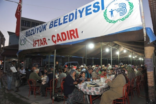 İftar Çadırı Ramazana Hazırlandı 2015 1