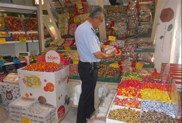Zabıtadan Ramazan Bayramı Çikolata Denetimi 1