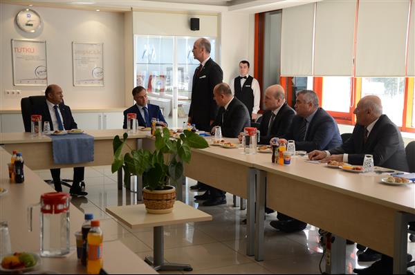 Bakan Fikri Işık Demirdöküm Fab. 3