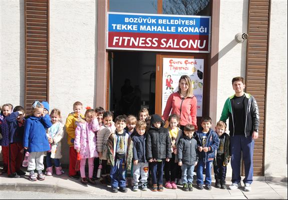 Spor Salonu Miniklere Spor Eğitimi 12