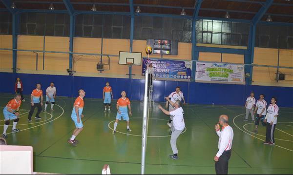 Voleybol Turnuvası 2. Hafta sonu 1