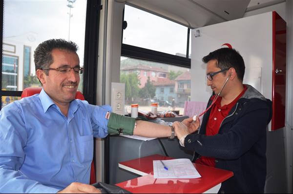 Kan Bağışı Kampanyasına Belediye Personeli Desteği 10