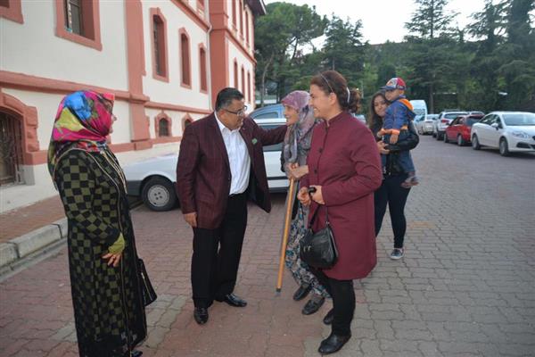 Bilecik Belediyesi çalışanları iftar yemeğinde bir araya geldi (6)