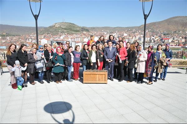 Seyir Terası Sahurda da Hizmet Veriyor 1