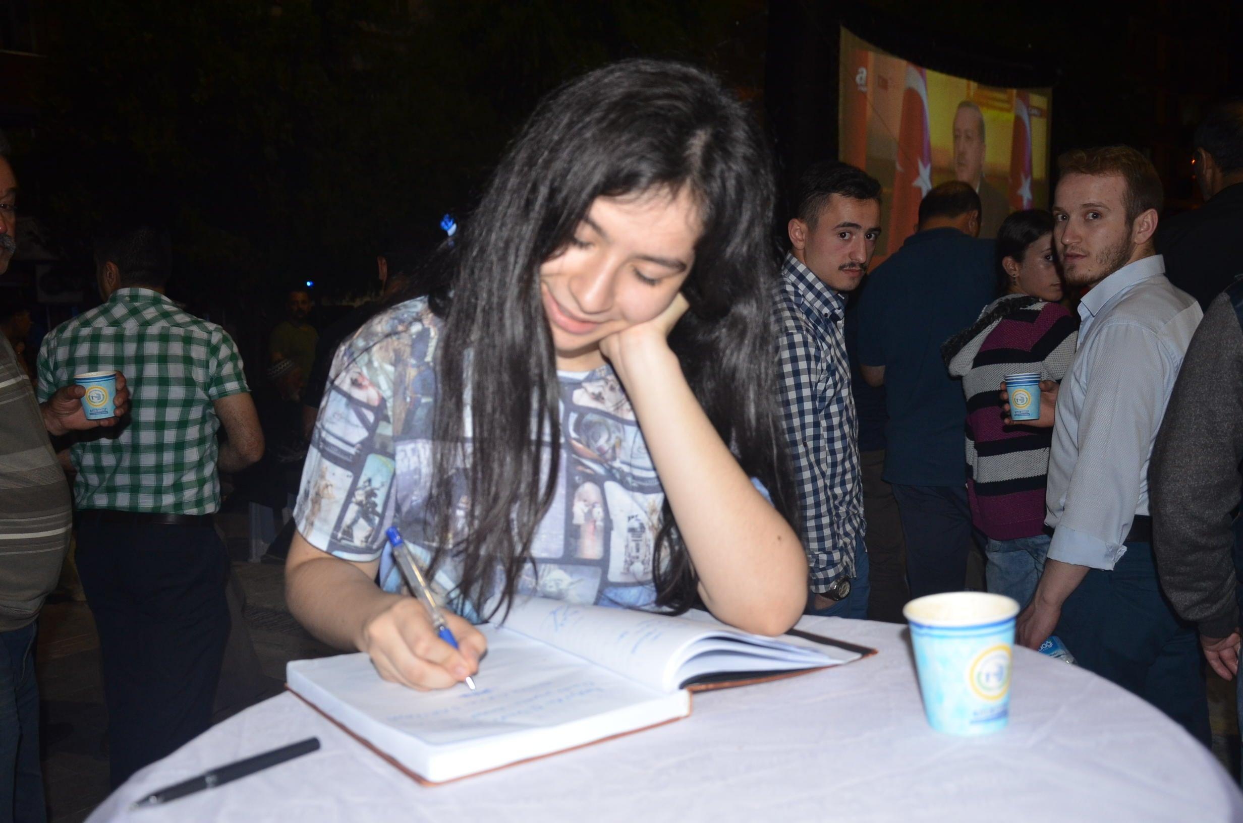 Bşk Demokrasi Kahraman Tazeoğlu 14