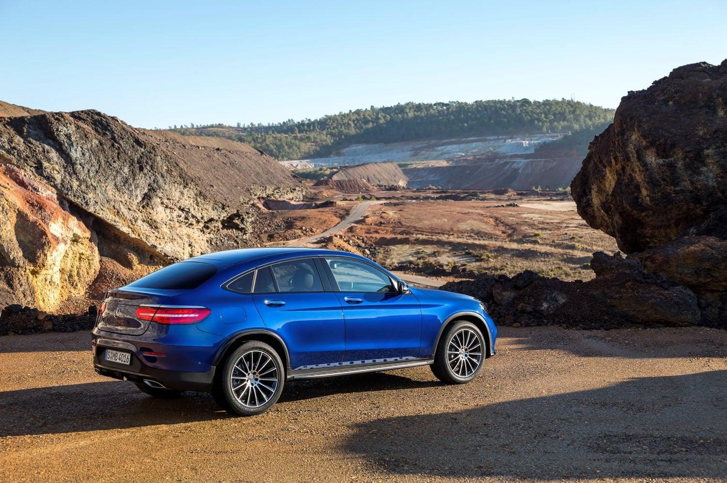 Mercedes-Benz GLC Coupé, brilliantblau ; Mercedes-Benz GLC Coupé, brilliant blue;