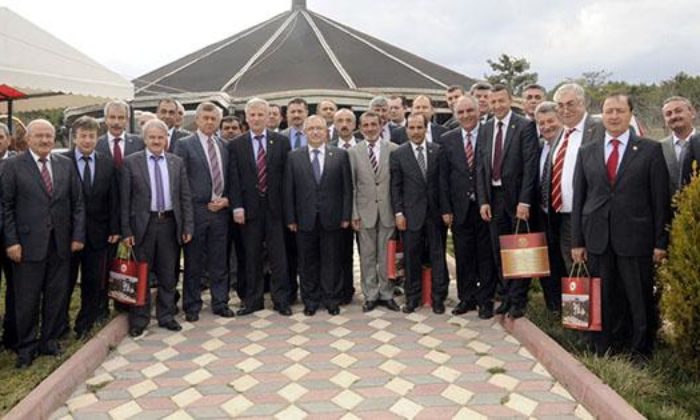 BİLECİK İL GENEL MECLİS ÜYELERİNE VEDA YEMEĞİ