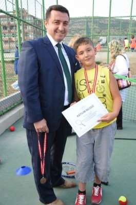 Bşk- Tenis Turnuvası 13