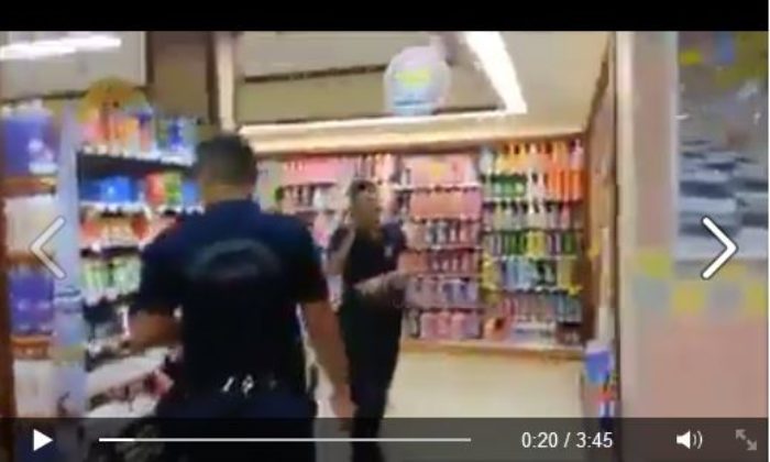 Polisimize Özel Bir Markette Saygısızlık