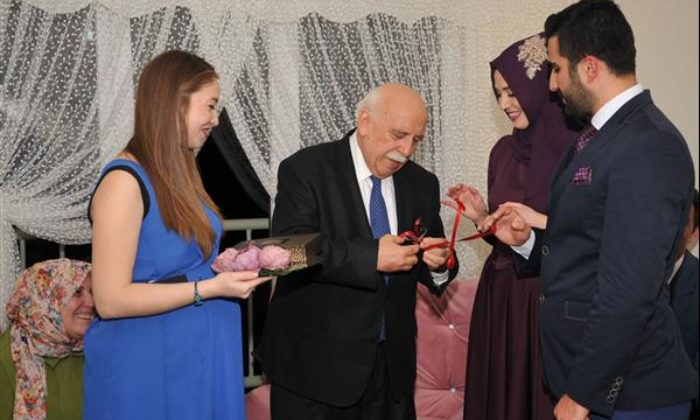 BAKAN NABİ AVCI KIZ İSTEDİ