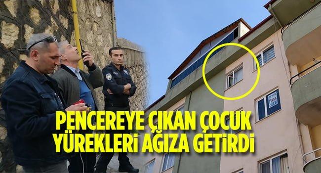bilecik pencereye cikan cocuk