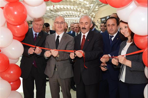Bşk- Yrd. Fındık Sergi Açılışı 1 bozüyük belediye başkan yardımcısı sergi açılışı