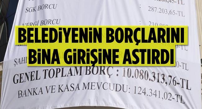 sogut belediyenin borclarini bina girisine astirdi söğüt belediyesi borçlarını kapıya astı