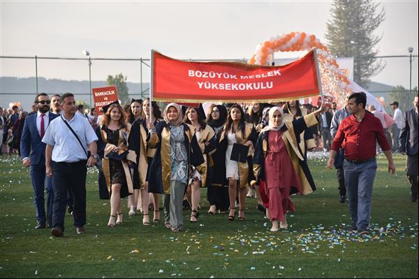 Bilecik Şeyh Edebali Üniversitesinde Mezuniyet Töreni 1