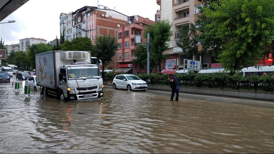 Bilecik'te Kuvvetli Yağış Ve Aynı Manzara 6