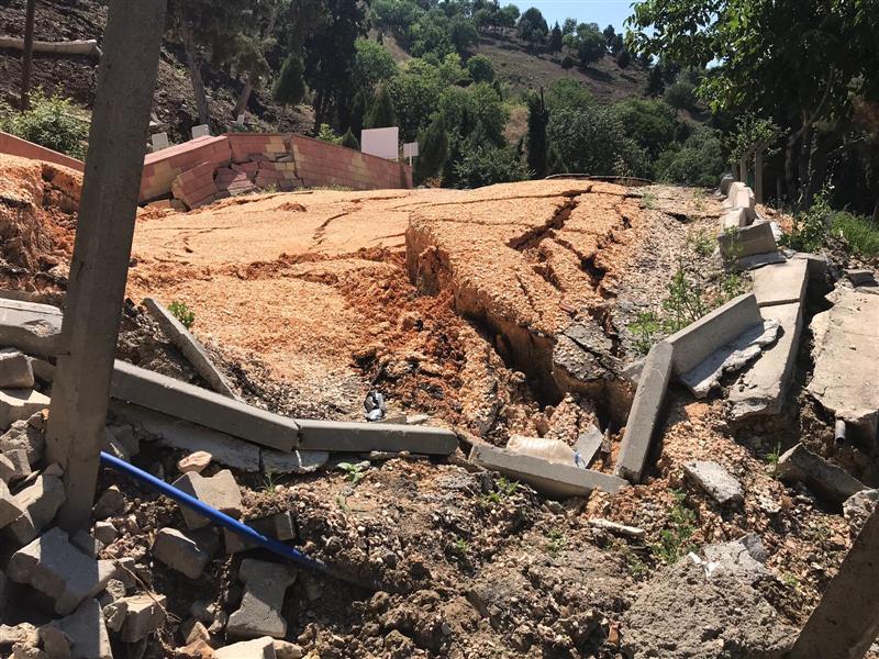 Bilecik Şehir Mezarlığı Büyük Zarar Gördü 3