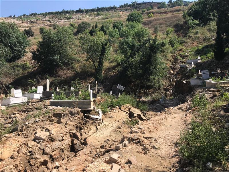Bilecik Şehir Mezarlığı Büyük Zarar Gördü 7