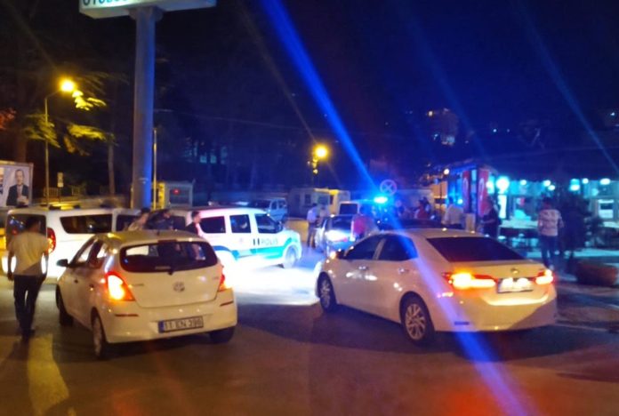 taciz iddiasiyla 2 kisi gozaltina alindi taciz iddiasıyla 2 kişi gözaltına alındı