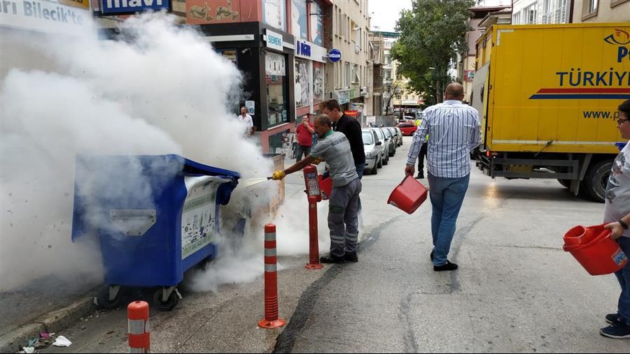 Bilecik'te Çöp Konteynerlerini Kim Neden Yakıyor