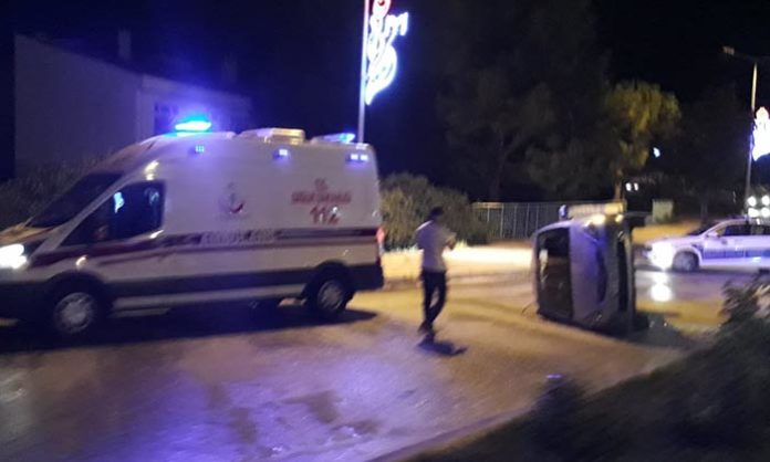 Bilecik'te Otomobil Yan Yattı-2 Bilecik'te Otomobil Yan Yattı-2