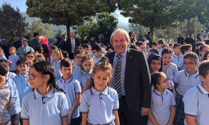 Osmaneli Belediye Başkanı Münür Şahin'in 2019-2020 Eğitim Dönemi Mesajı Osmaneli Belediye Başkanı Münür Şahin'in 2019-2020 Eğitim Dönemi Mesajı