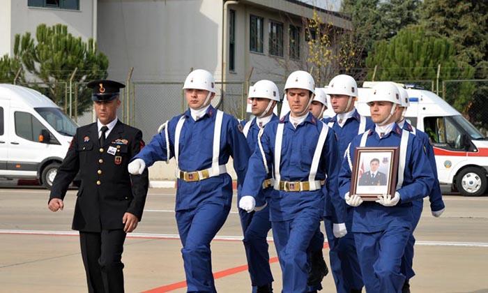 Şehit Uzman Çavuş Mert Kaya İçin Yenişehir'de Tören Düzenlendi-14