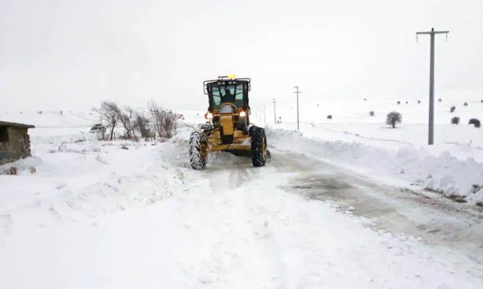 kar yollari kapatti araclar yolda kaldi-bilecik-sogut-eskisehir yolu 2