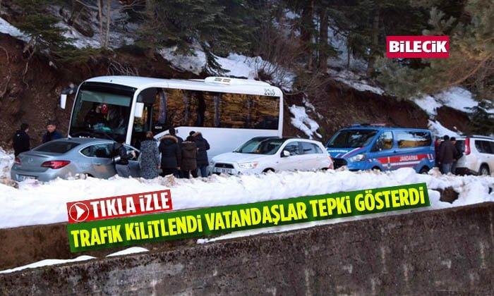 Trafik Kilitlendi Vatandaşlar Tepki Gösterdi