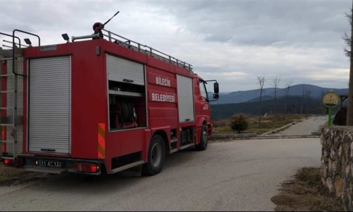 Bilecik’te Çalılık Alanda Yangın Çıktı
