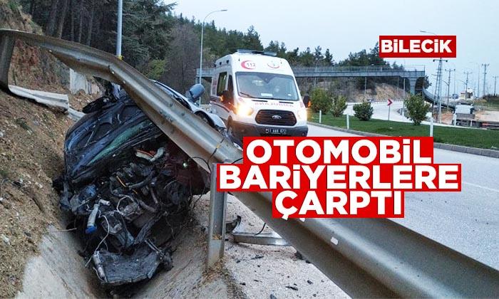 Otomobil Bariyerlere Çarptı