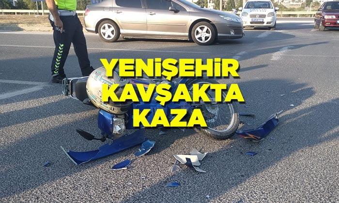 Yenişehir Kavşağında Kamyonetle Motosiklet Çarpıştı