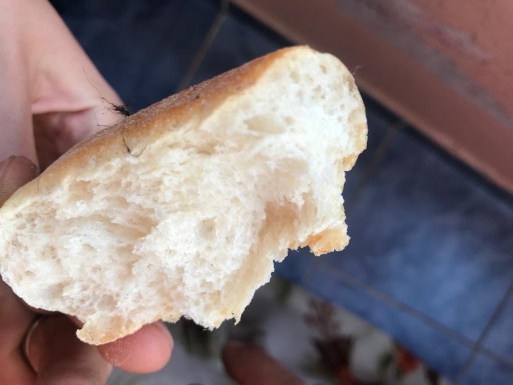 Bilecik'te Fırından Aldığı Ekmeğin İçinden Çıktı