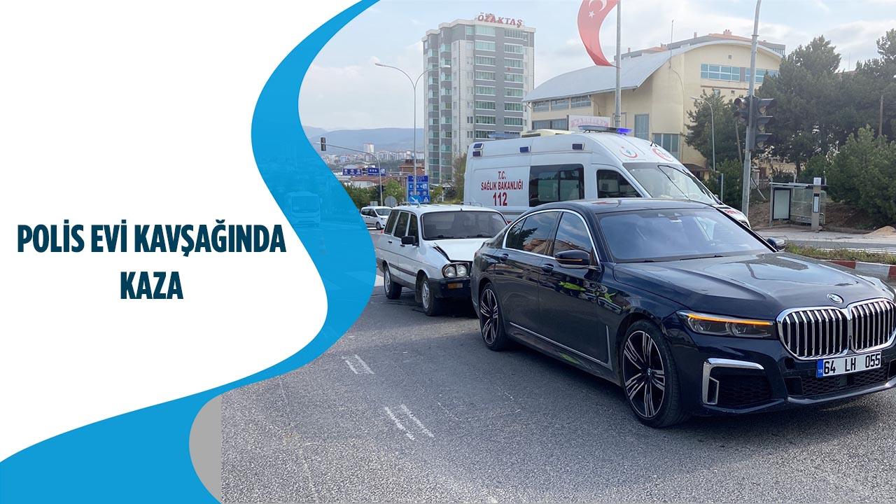 Polis Evi Kavşağında Kaza