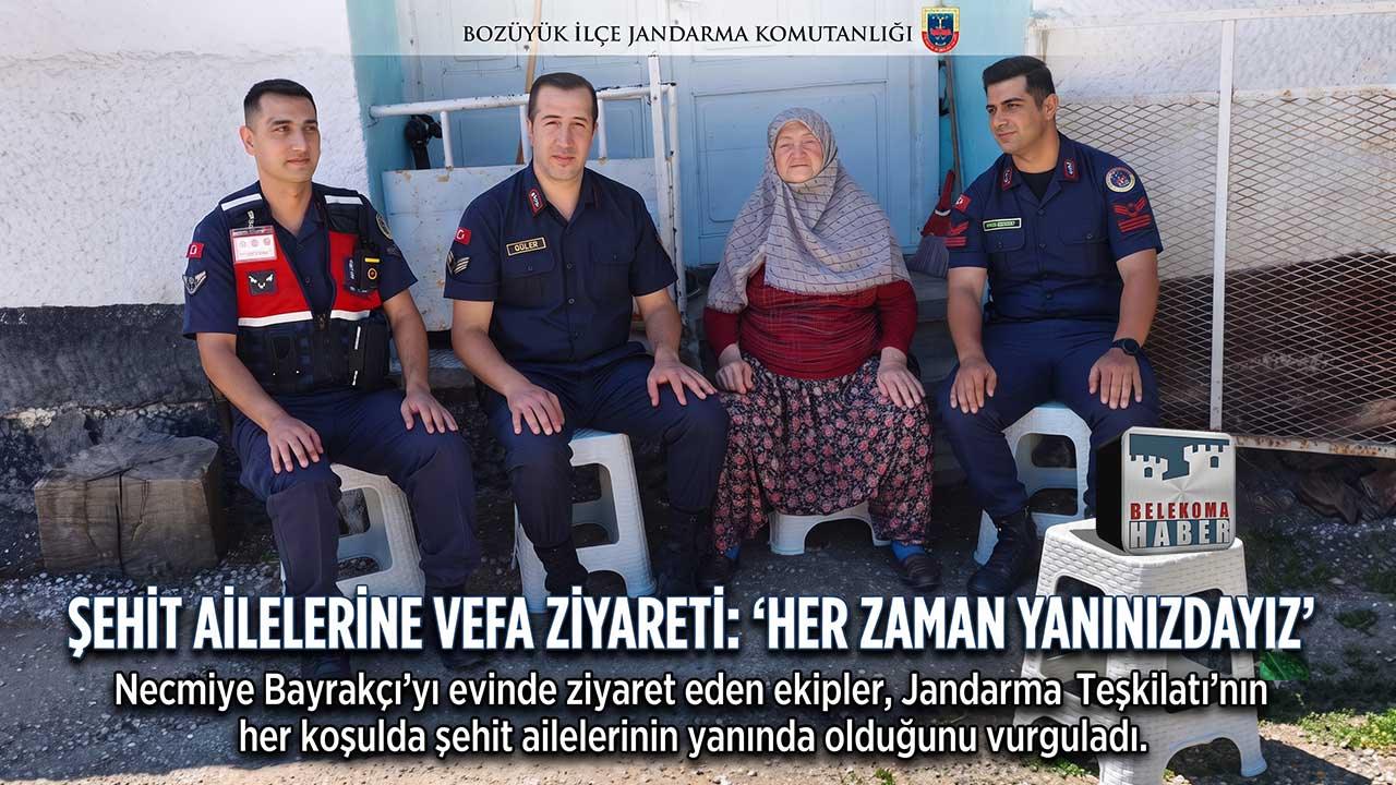 Günyarık Köyü’nde Duygulandıran Ziyaret: Jandarma Şehit Eşinin Kapısını Çaldı